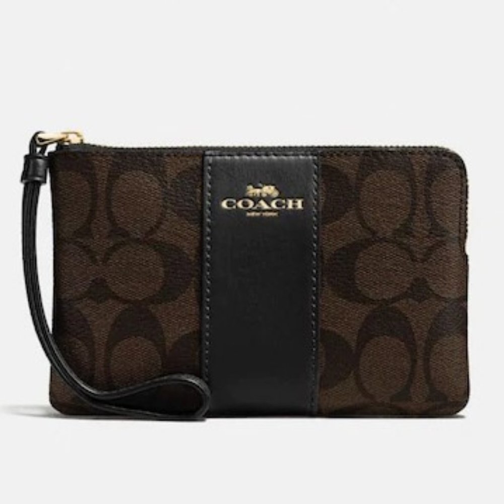 Corner Zip Wristlet